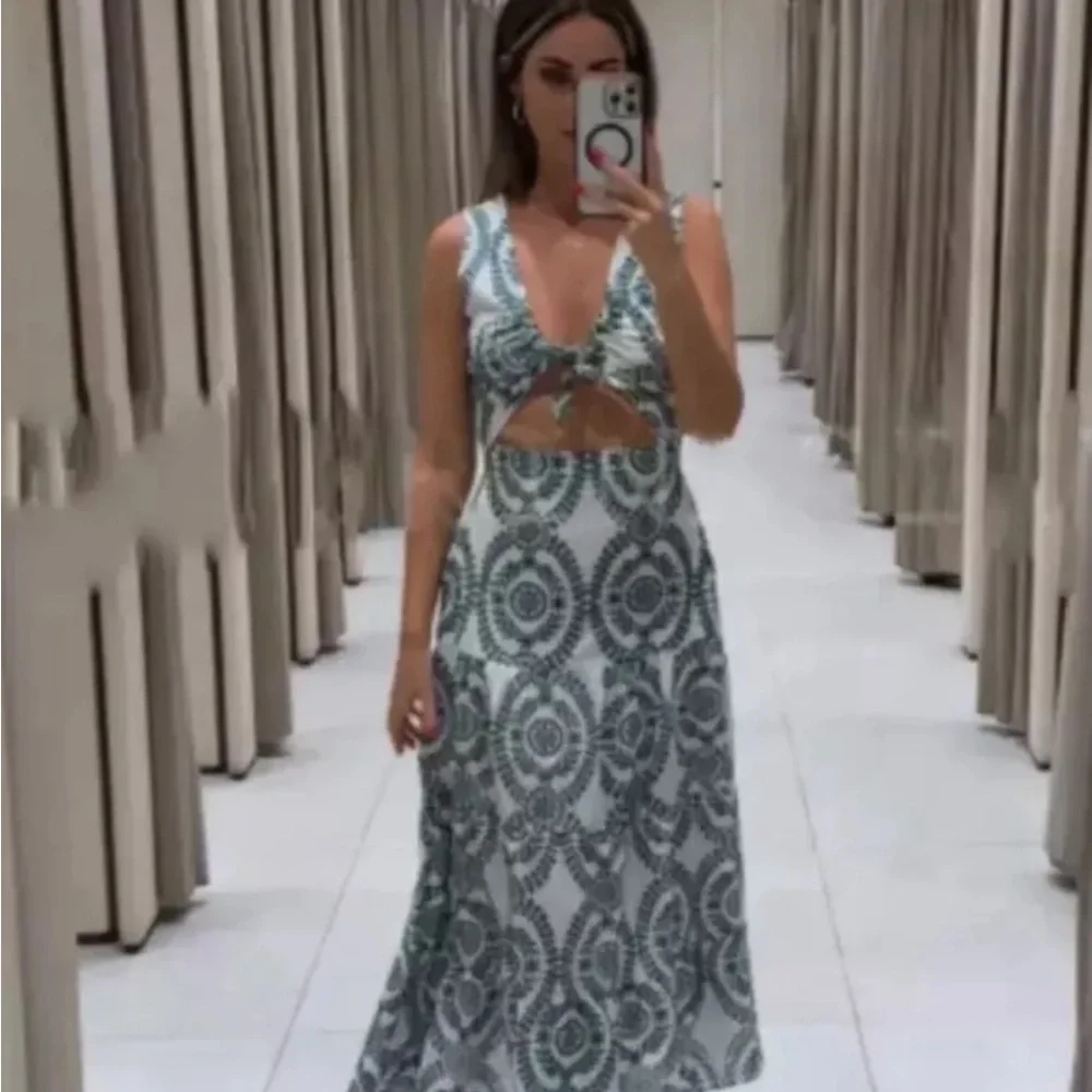 ZARA PERFORATED KNOTTED EMBROIDERED DRESS - Picture 11 of 11